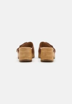 Gabor Comfort Clogs - Camel -Comfort Schoenen Winkel 65f889345c3a44a38ac55f55ac88e404