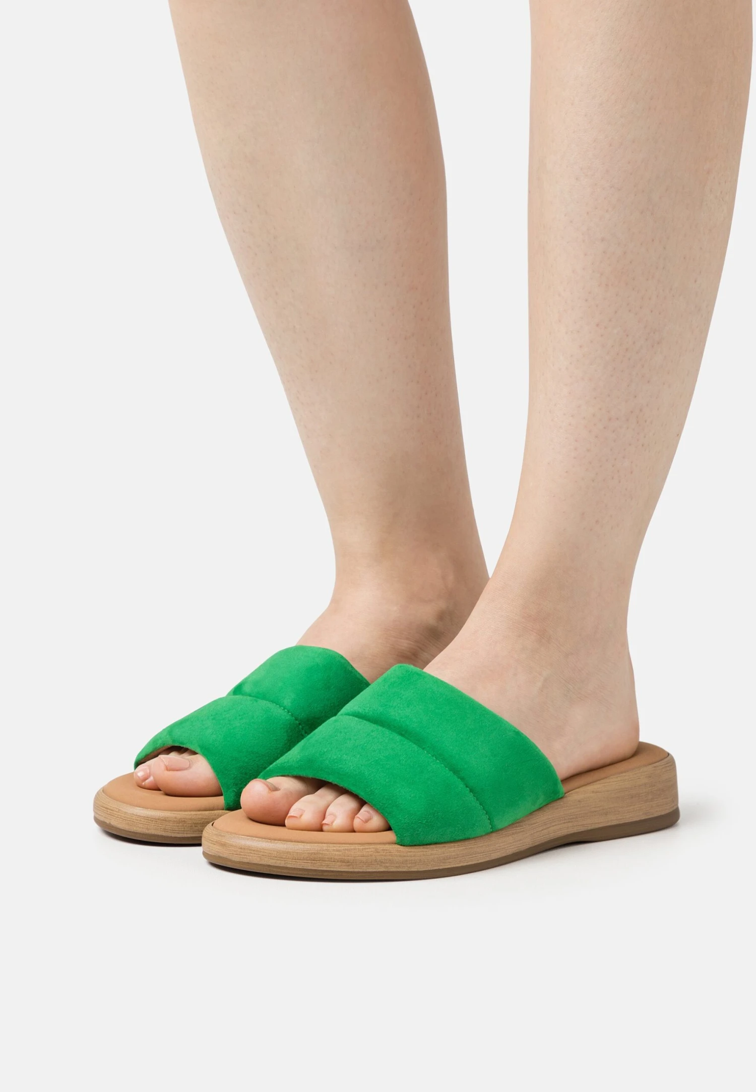 Gabor Comfort Muiltjes - Verde 1 Gabor Comfort Muiltjes - Verde